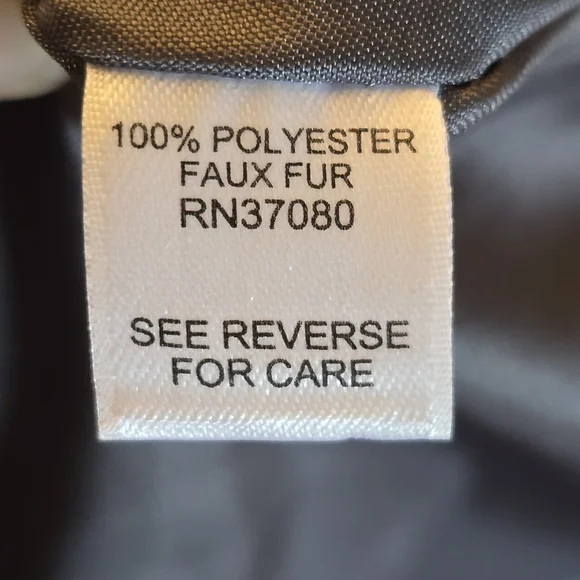 Versona Gray Faux Fur Vest. M - Picture 7 of 11